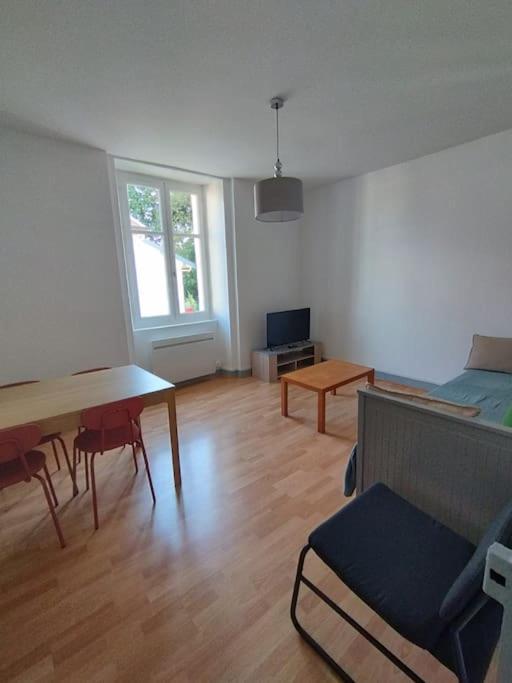 Le Grand Montjoux Apartment เบอซองซง ภายนอก รูปภาพ