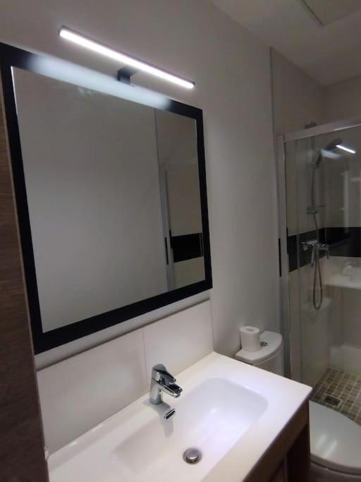 Le Grand Montjoux Apartment เบอซองซง ภายนอก รูปภาพ